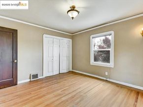 4211 Market St, Oakland CA 94608