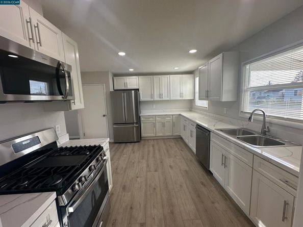 15090 Edgemoor St, San Leandro CA 94579