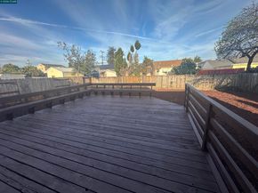 15090 Edgemoor St, San Leandro CA 94579