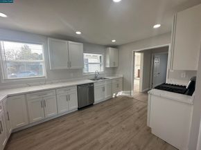 15090 Edgemoor St, San Leandro CA 94579