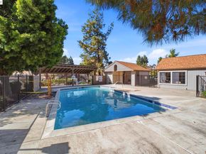 245 Famoso Plz, Union City CA 94587