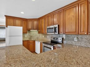 13912 Aurora Dr, San Leandro CA 94577