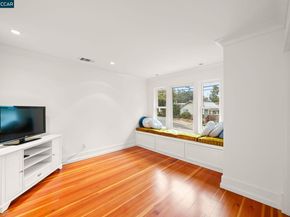 1333 Warren St, Martinez CA 94553