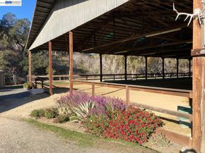 401 Pine Creek Road, Walnut Creek CA 94598