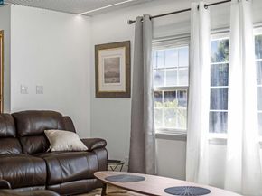 6727 W 87Th Pl, Los Angeles CA 90045