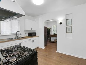 2596 Macarthur Blvd, Oakland CA 94602