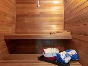 10353 Royal Oak Rd, Oakland CA 94605