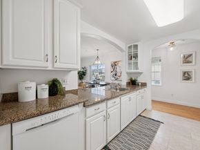 567 Merritt Ave, Oakland CA 94610