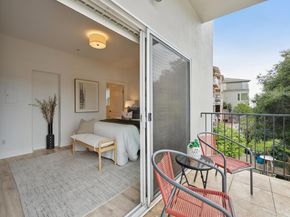 567 Merritt Ave, Oakland CA 94610