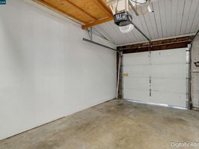 2261 Gehringer Dr, Concord CA 94520