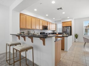 2833 Alnwick Ave 7, Livermore CA 94551