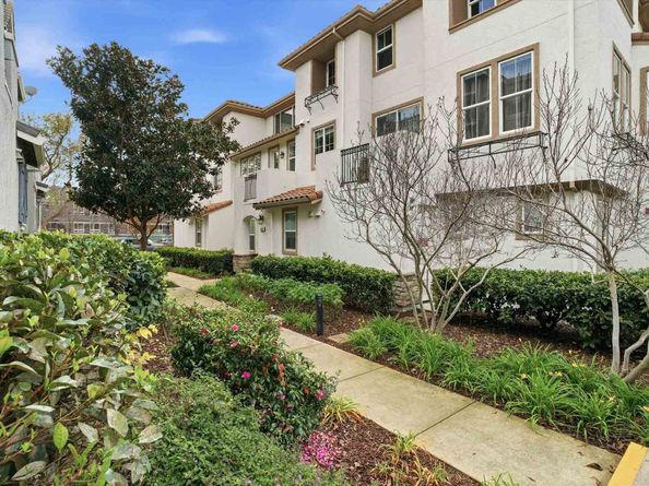 2833 Alnwick Ave 7, Livermore CA 94551