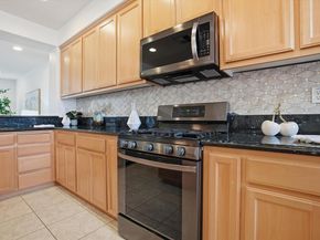 2833 Alnwick Ave 7, Livermore CA 94551