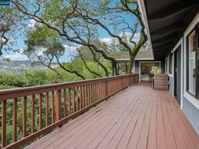 858 Mountain View Dr, Lafayette CA 94549