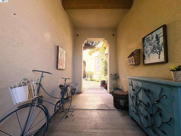 7111 Eagle Ridge Dr., Gilroy CA 95020