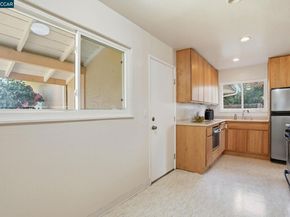 1139 Aspen Dr, Concord CA 94520