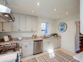 1427 Bay St, Alameda CA 94501