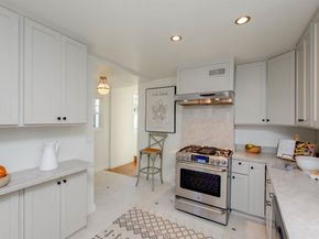 1427 Bay St, Alameda CA 94501