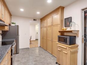 323 Monte Vista Ave 107, Oakland CA 94611