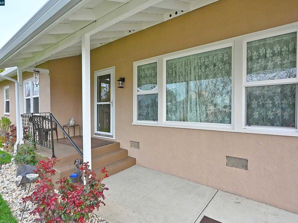 1013 Pleasant Valley Dr, Pleasant Hill CA 94523