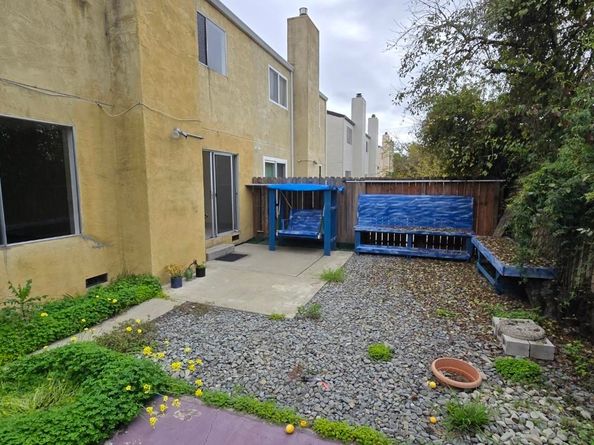 25321 Ironwood Ct, Hayward CA 94545