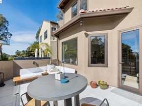 2588 Scout Rd, Oakland CA 94611