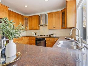 672 Greylyn Dr, San Ramon CA 94583