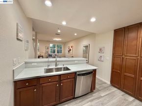 2200 Beech Cir, San Jose CA 95131