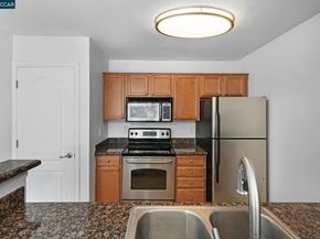 140 Reflections Dr 21, San Ramon CA 94583