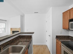 140 Reflections Dr 21, San Ramon CA 94583