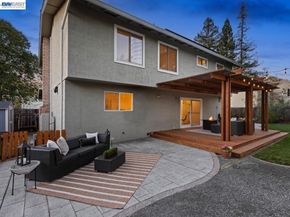 14 E Leeds Ct, Danville CA 94526