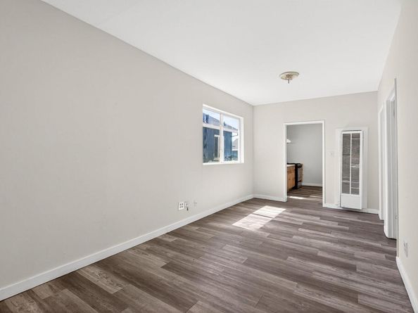 1217 82Nd Ave, Oakland CA 94621
