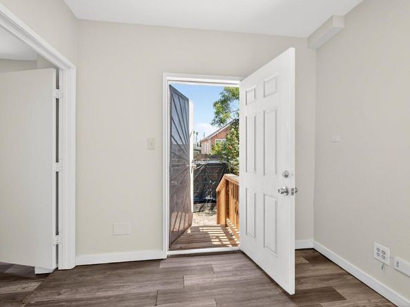 1217 82Nd Ave, Oakland CA 94621