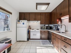 1401 Cottage St D, Alameda CA 94501