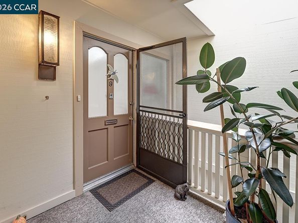 1548 Golden Rain Rd 9, Walnut Creek CA 94595