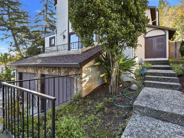 22670 San Juan Rd, Cupertino CA 95014