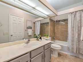 3402 Pinewood Ter 211, Fremont CA 94536