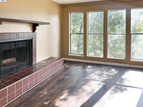 5335 Broadway Terrace 204, Oakland CA 94618