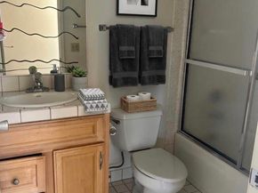 5335 Broadway Terrace 204, Oakland CA 94618