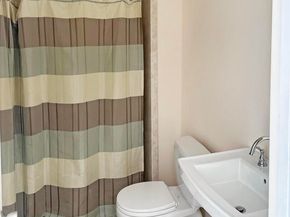 5335 Broadway Terrace 204, Oakland CA 94618