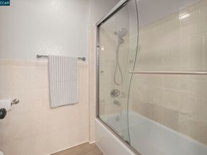 322 Hanover Ave 107, Oakland CA 94606