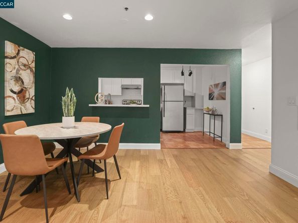 322 Hanover Ave 107, Oakland CA 94606