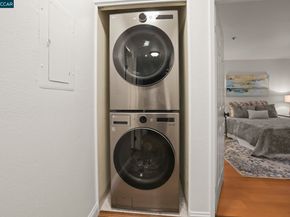 322 Hanover Ave 107, Oakland CA 94606