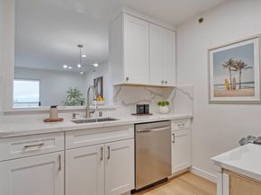 685 Dartmore Ln 365, Hayward CA 94544