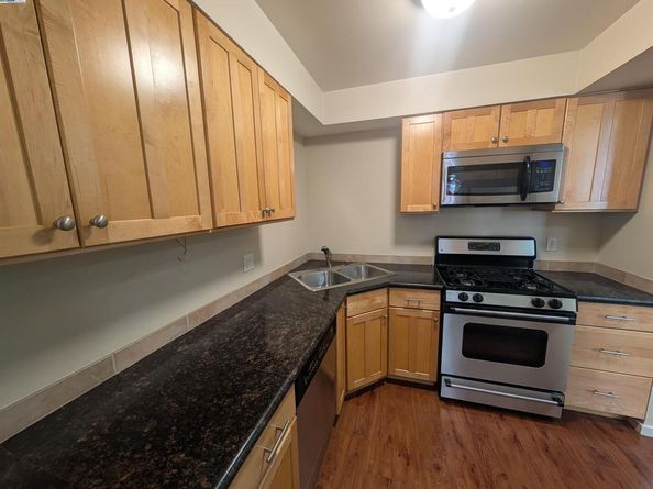 425 28Th St 101B, Oakland CA 94609