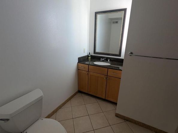 425 28Th St 101B, Oakland CA 94609