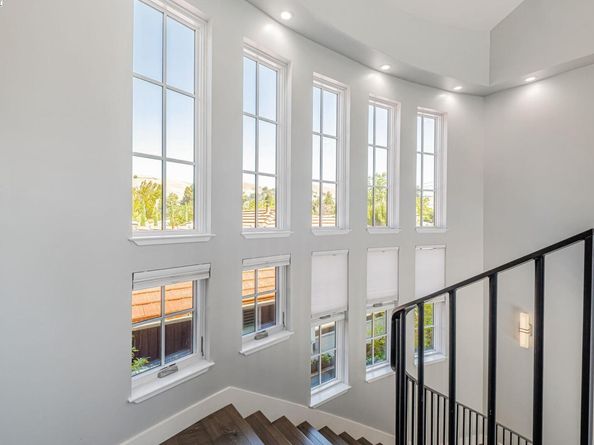 375 Hillview Dr, Fremont CA 94536