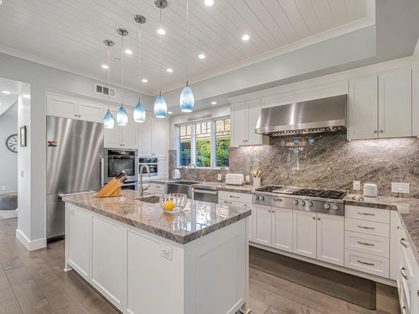 375 Hillview Dr, Fremont CA 94536