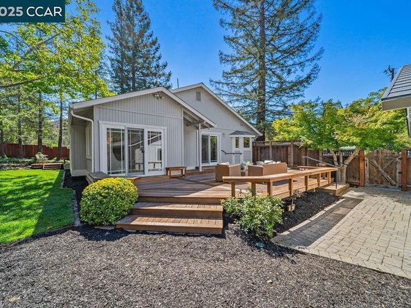 4 Brookdale Court, Alamo CA 94507