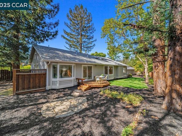 4 Brookdale Court, Alamo CA 94507